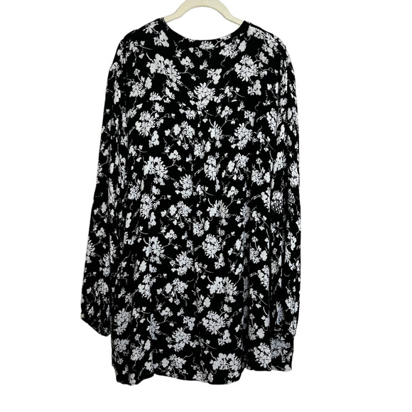 Lane Bryant Womens Tunic Size 18/20 Black White Floral Long Sleeve Crinkle - Picture 3 of 6